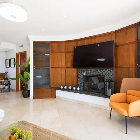 Appartamento Ph Bellagio: Luxurious And Romantic Duplex Penthouse With Private Pool & Sea Views